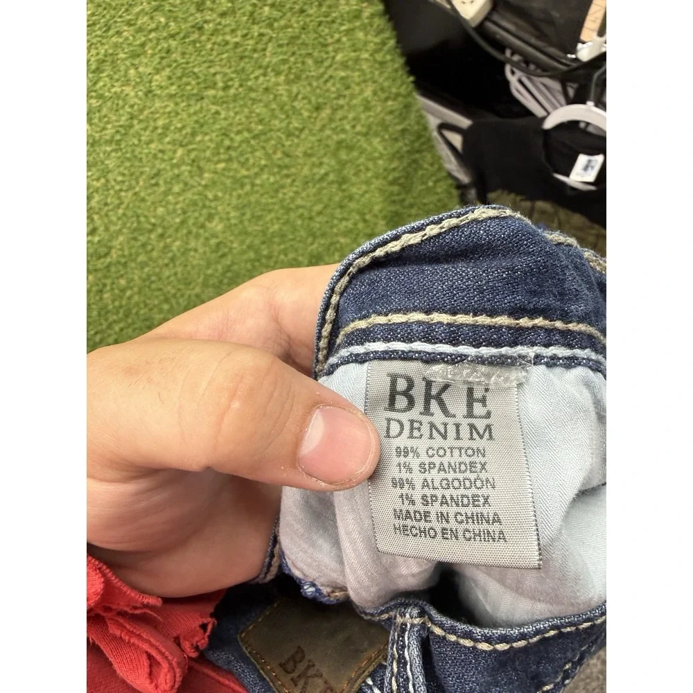 Buckle shop confidence